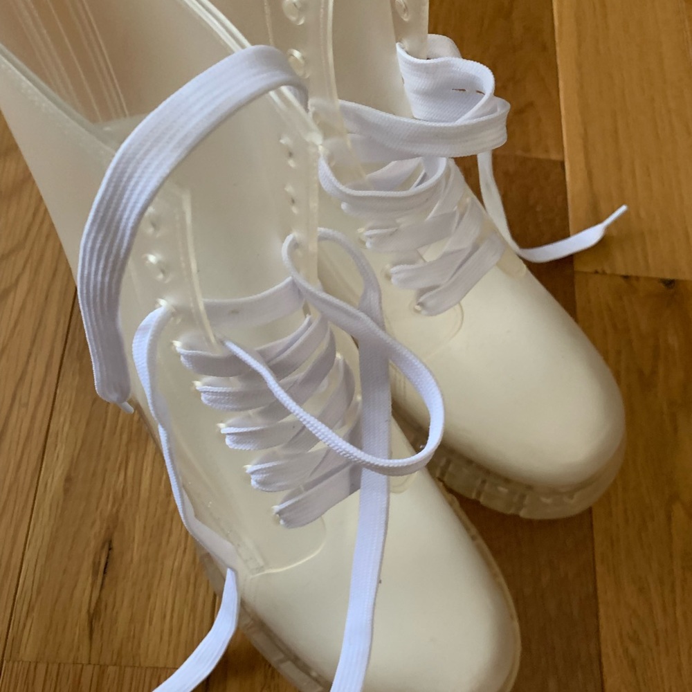 Jessica Simpson Rainboots